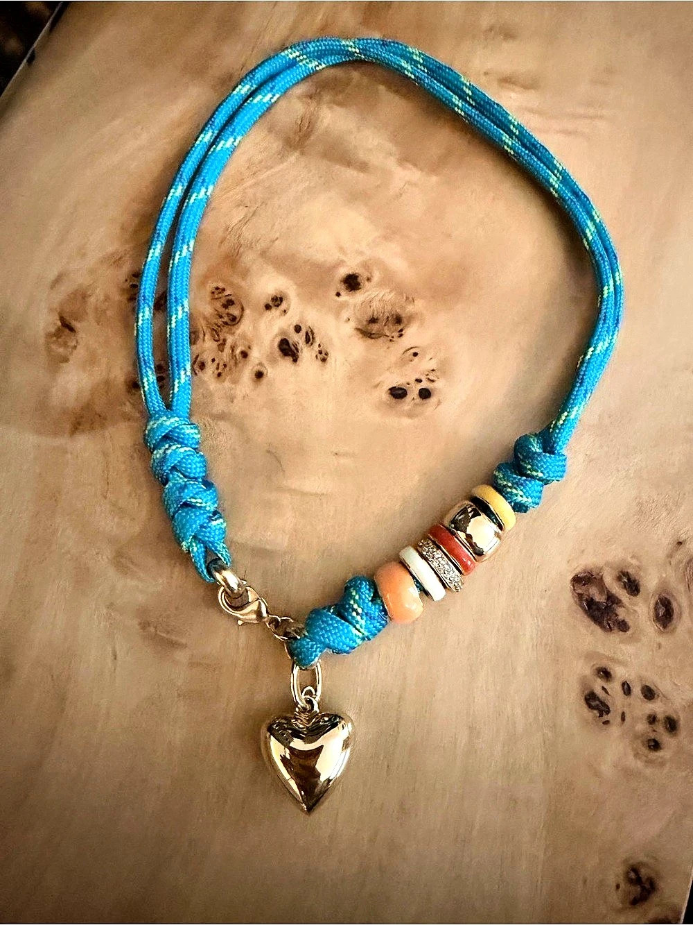 Roxanne Assoulin Blue Paracord Beaded Heart Pendant Necklace Like New
